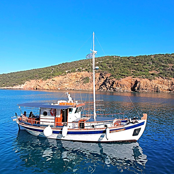 Private cruises with Aegeas traditional wooden boat