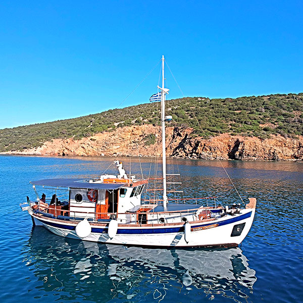 Private cruises with Aegeas traditional wooden boat
